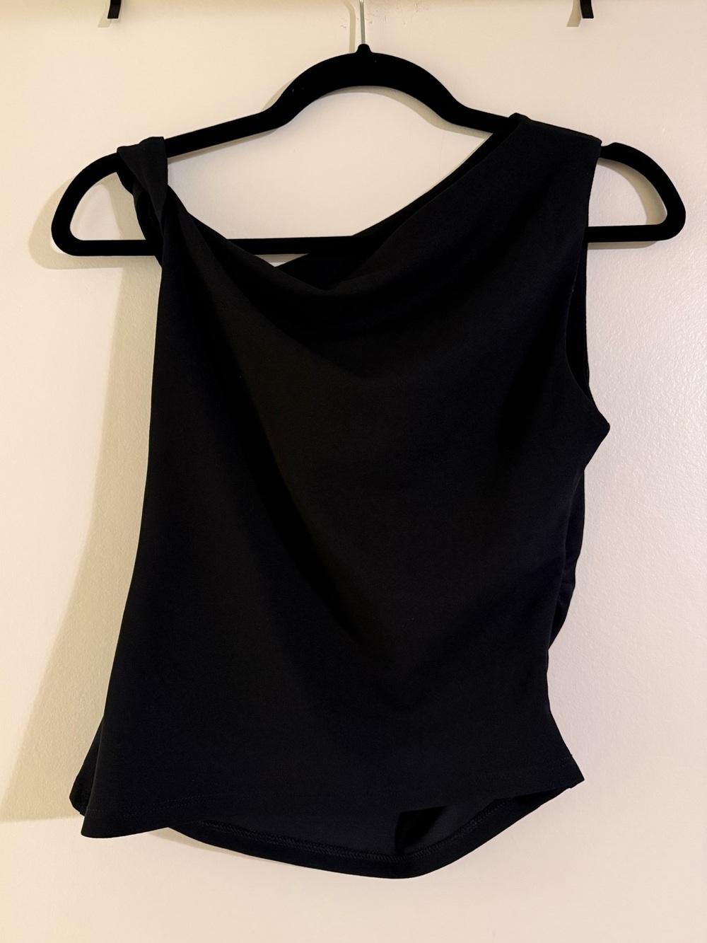 NWT Mango Asymmetrical Fitted Sleeveless Top Black - Picture 4 of 12